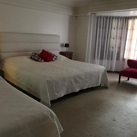 La Casona Del Rio Hotel Neuquen Ngoại thất bức ảnh