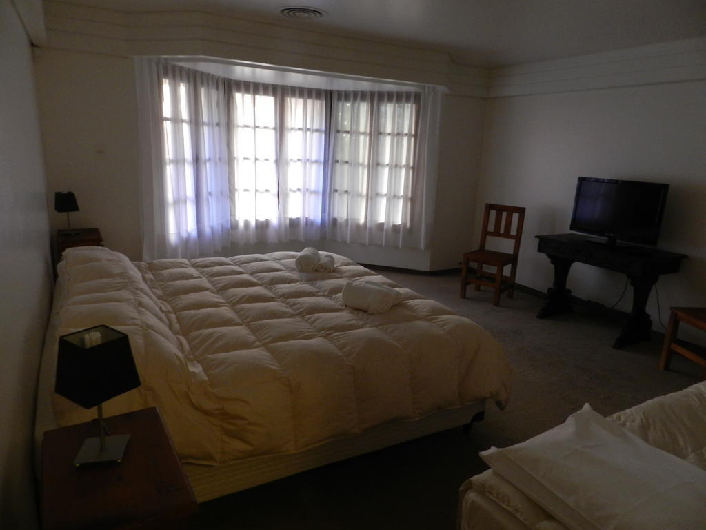 La Casona Del Rio Hotel Neuquen Ngoại thất bức ảnh