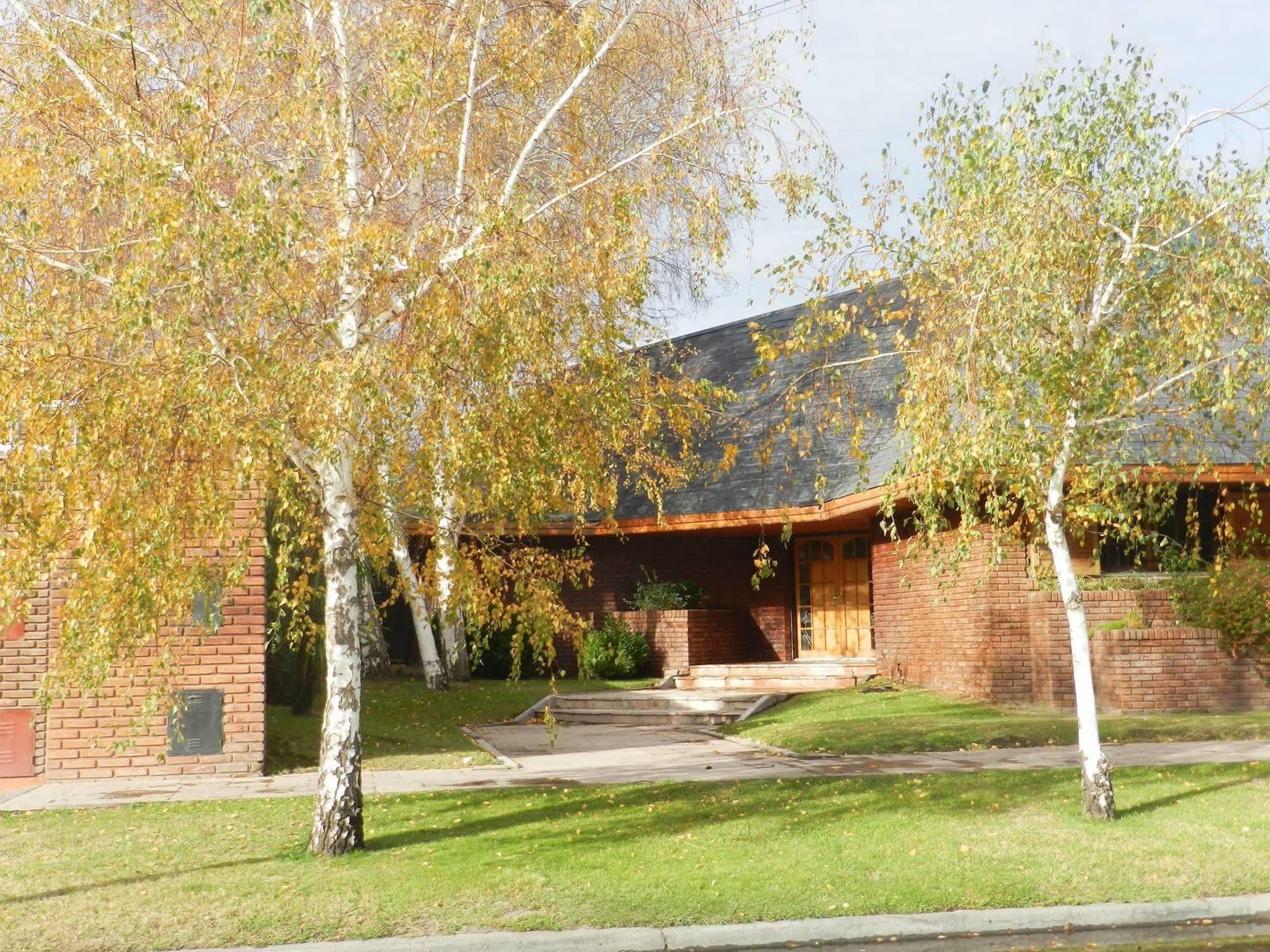 La Casona Del Rio Hotel Neuquen Ngoại thất bức ảnh